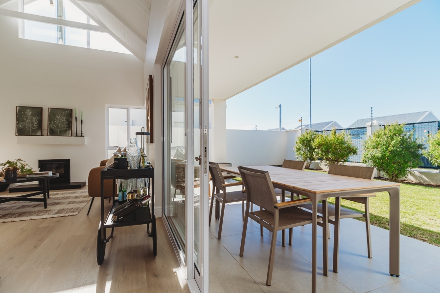 3 Bedroom Property for Sale in Kraaibosch Western Cape